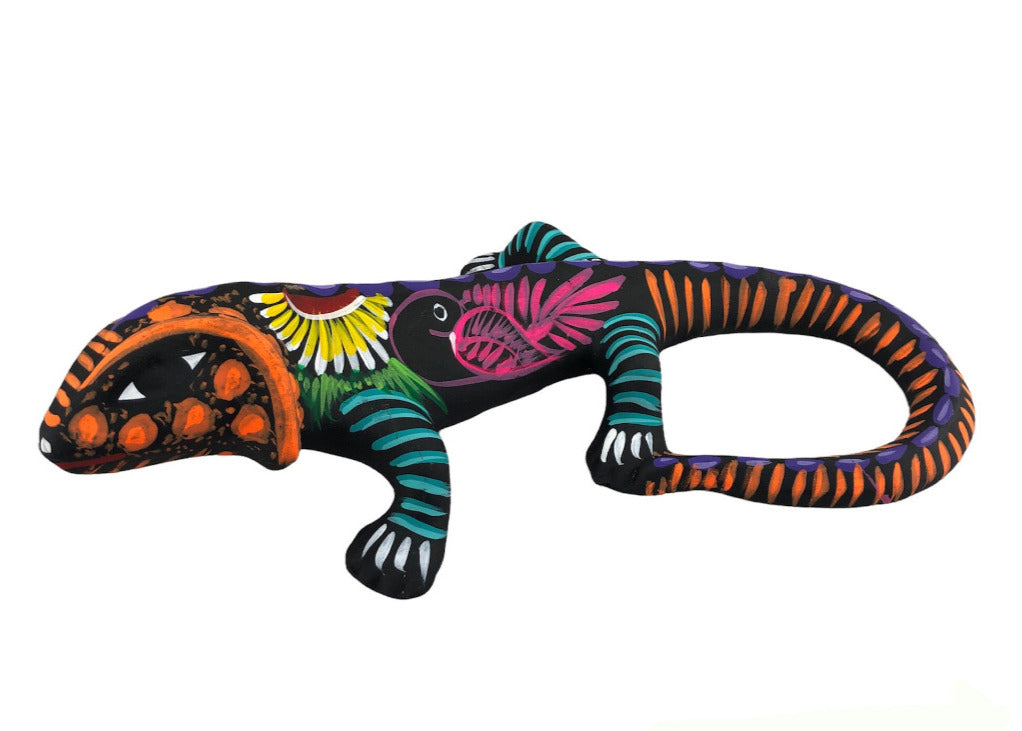 Mexican hand painted clay folk art - Iguana